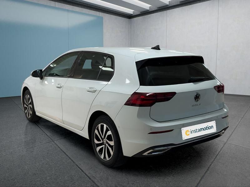 Gebraucht VW Golf VIII 150 PS (110 kW) 2023 Weiß Kleinwagen
