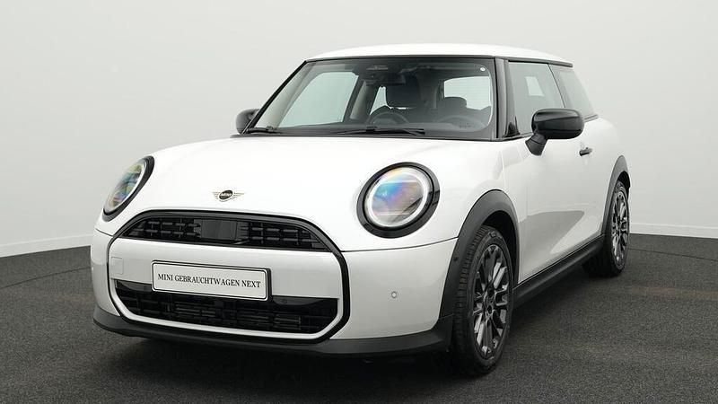 Gebraucht Mini Cooper 156 PS (114 kW) 2024 Nanuq white Kleinwagen