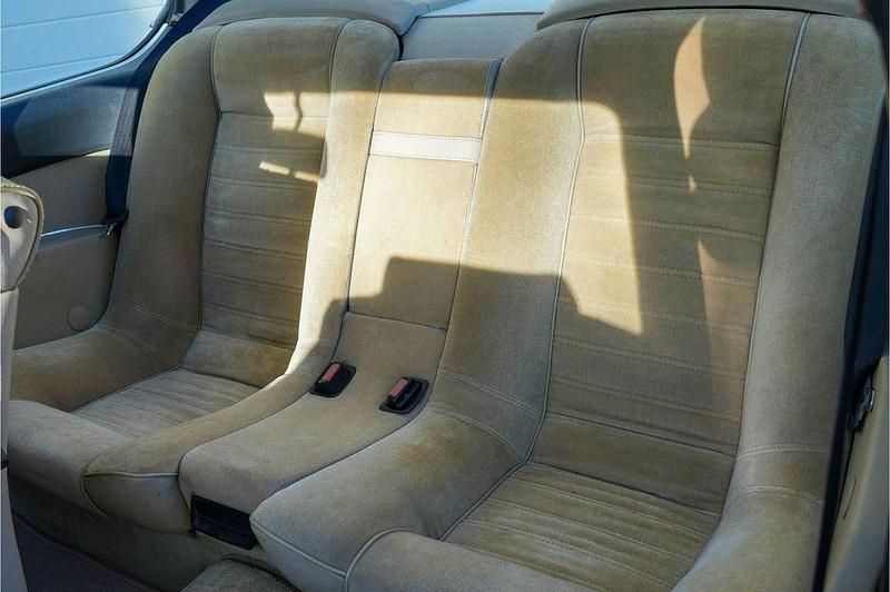 Second-hand BMW 635 218 CP (160 kW) 1981 Roșu Coupe