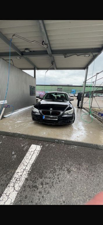 Schwarz Gebraucht 2006 BMW 530 Sport Line Limousine | 4.800 € (Superpreis) - Bild 1/4