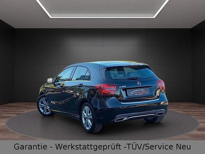 Brugt Mercedes A180 122 HK (89 kW) 2016 Sort Sedan
