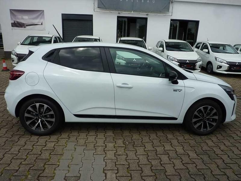Neu Mitsubishi Colt Plus 67 PS (49 kW) 2025 Weiß Kleinwagen