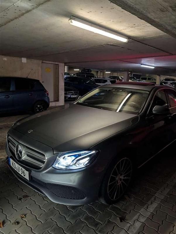 Gebraucht Mercedes E250 Avantgarde 211 PS (155 kW) 2017 Grau Limousine