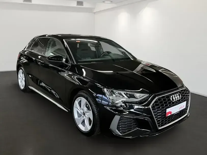 Gebraucht Audi A3 S-Line 150 PS (110 kW) 2023 Mythosschwarz metallic Limousine