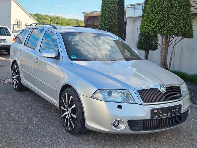 Silber Gebraucht 2007 Skoda Octavia RS Kombi | 1.499 € - Bild 1/4