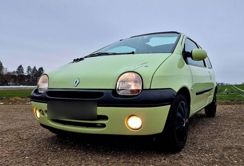 Second-hand Renault Twingo 58 CP (42 kW) 2006 Andere farben Hatchback