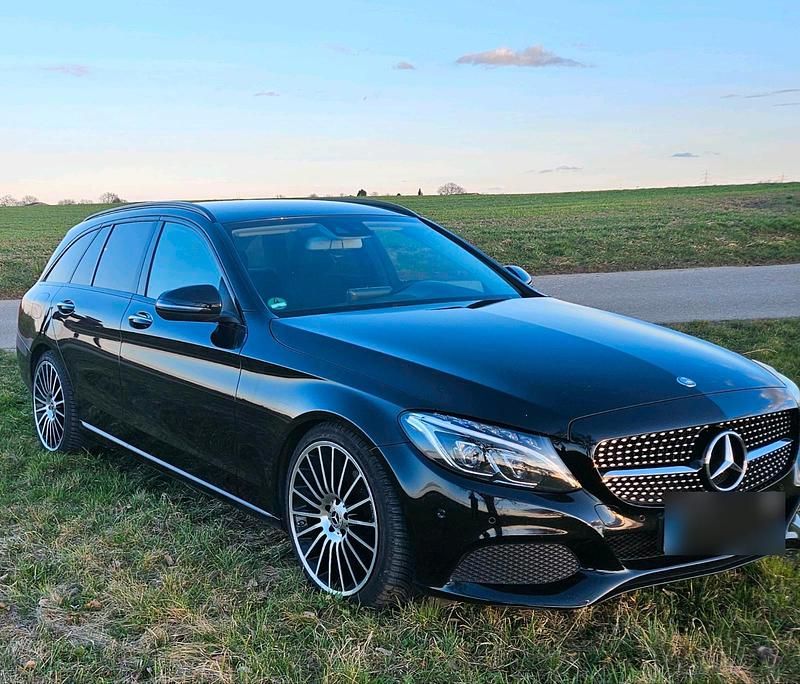 Gebraucht Mercedes C220 170 PS (125 kW) 2016 Schwarz Kombi