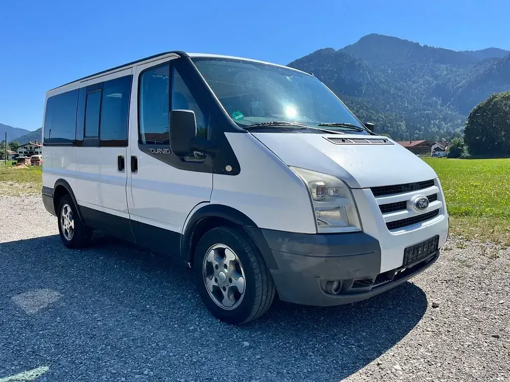 Gebraucht Ford Transit Tourneo 116 PS (85 kW) 2010 Weiß Van / Kleinbus