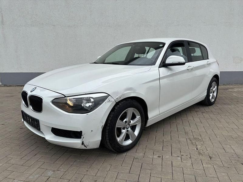 Gebraucht BMW 114 95 PS (69 kW) 2014 Weiß Kleinwagen