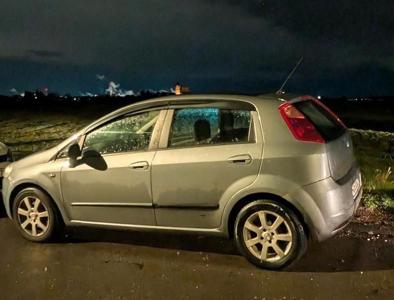 Gebraucht Fiat Grande Punto 90 PS (66 kW) 2007 Grau Kleinwagen