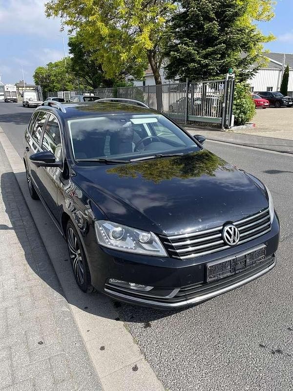 Gebraucht VW Passat Comfortline 140 PS (102 kW) 2014 Schwarz Kombi