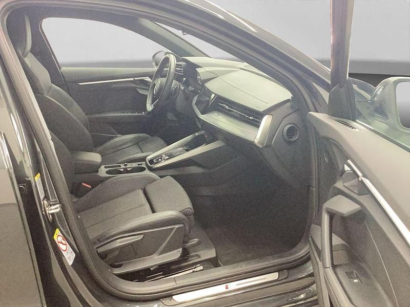 Gebraucht Audi A3 S-Line 150 PS (110 kW) 2024 Grau Limousine
