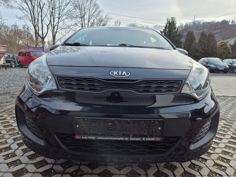 Gebraucht Kia Rio Edition 7 109 PS (80 kW) 2012 Schwarz Limousine