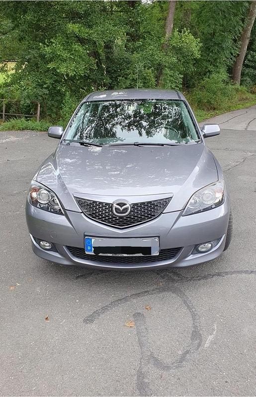 Grau Gebraucht 2005 Mazda 3 Inclusive Kleinwagen | 2.900 € (Fairer Preis) - Bild 1/4
