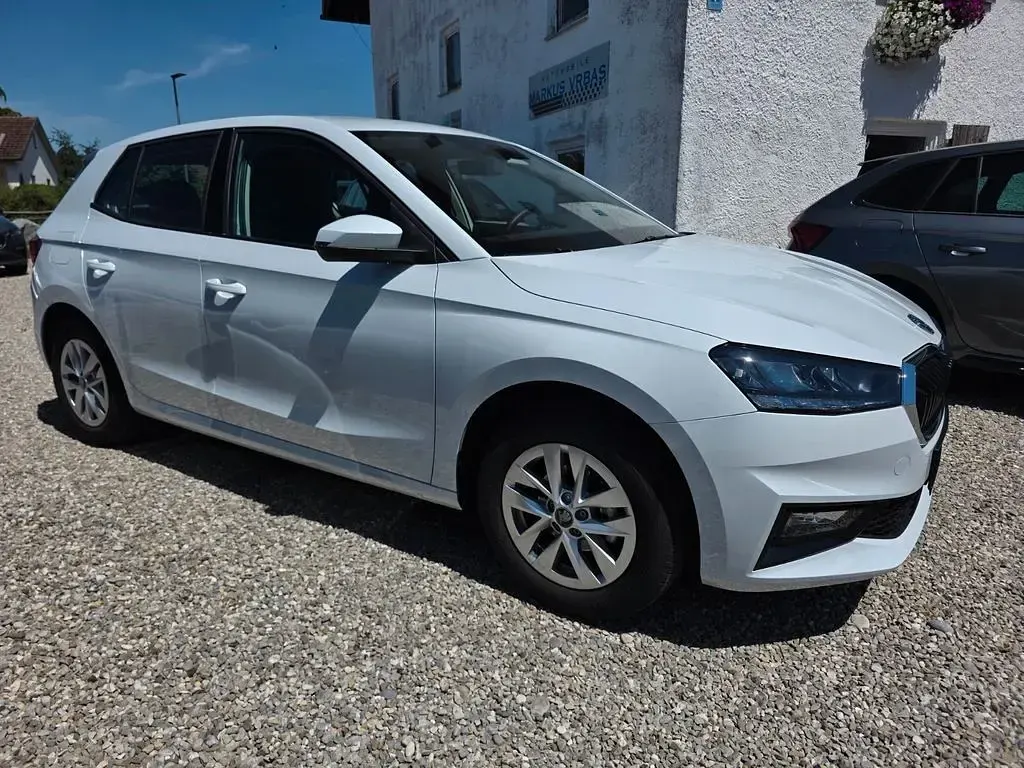 Gebraucht Skoda Fabia Selection 95 PS (69 kW) 2025 Weiß Kleinwagen