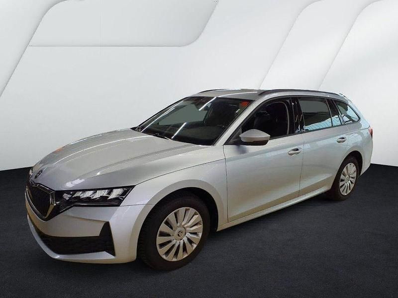 Brillant silber Gebraucht 2025 Skoda Octavia Essence Kombi | 23.820 € (Superpreis) - Bild 1/4