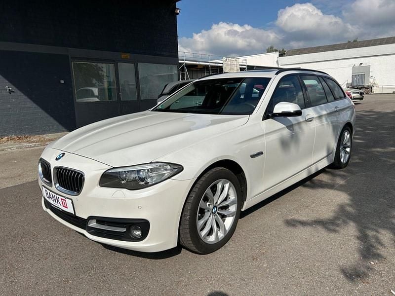 Weiß Gebraucht 2015 BMW 525 Kombi | 13.990 € (Guter Preis) - Bild 1/4