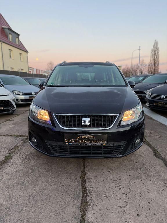 Schwarz Gebraucht 2015 Seat Alhambra I-Tech Van / Kleinbus | 12.900 € (Etwas zu teuer) - Bild 1/4