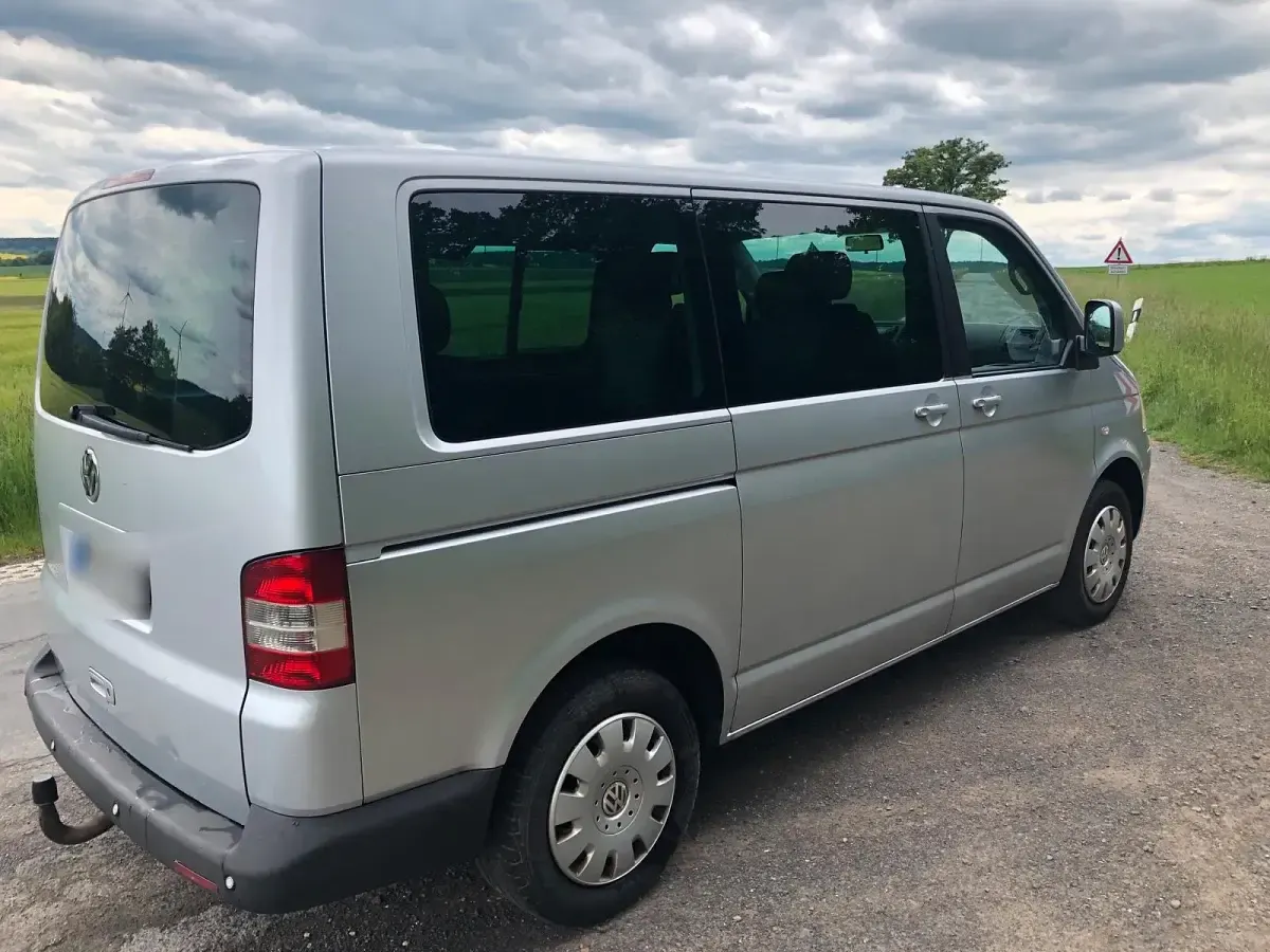 Używany VW T5 131 KM (96 kW) 2009 Srebrny Van
