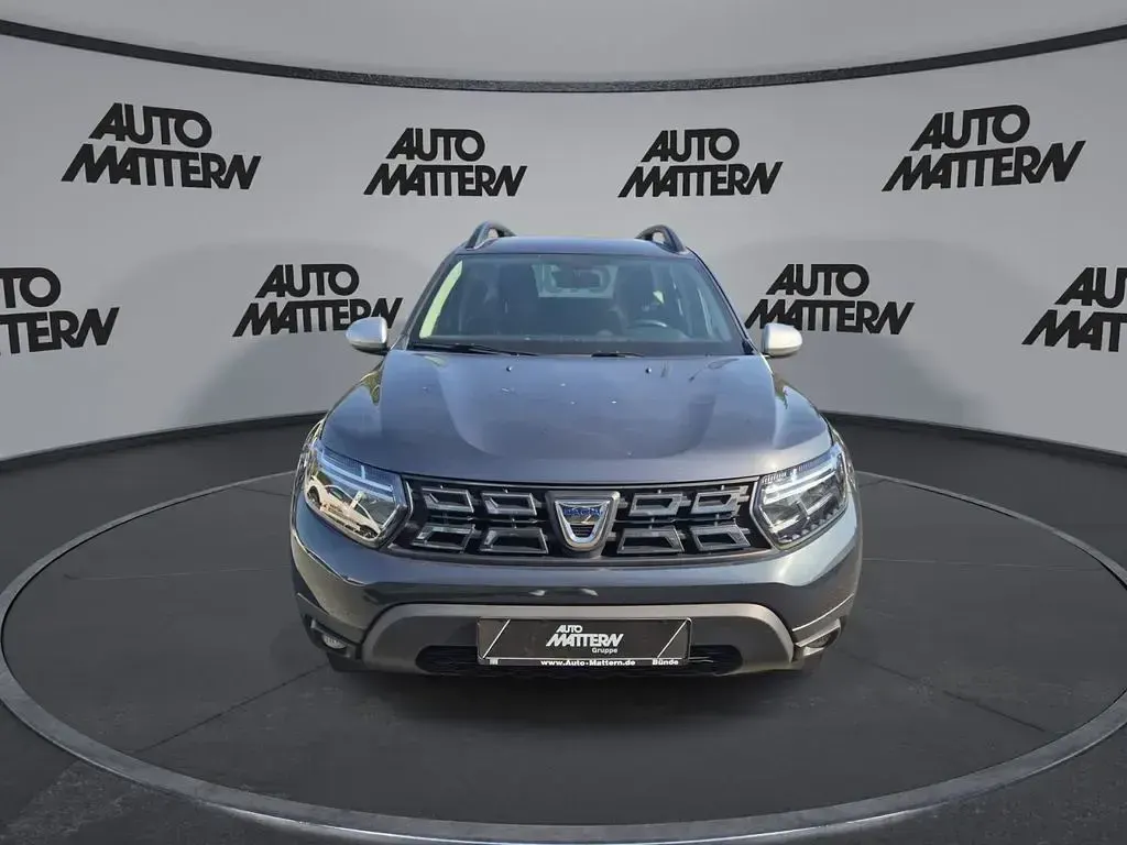 Gebraucht Dacia Duster Comfort 131 PS (96 kW) 2023 Grau SUV