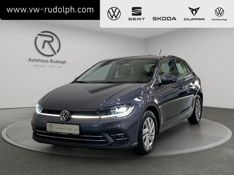 Rauchgrau metallic (metallic) Gebraucht 2022 VW Polo Style Kleinwagen | 18.650 € (Fairer Preis) - Bild 1/4