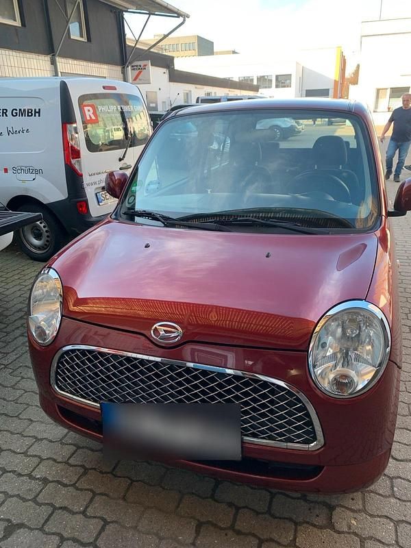 Gebraucht Daihatsu Trevis 58 PS (42 kW) 2009 Rot Kleinwagen