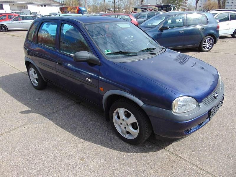 Gebraucht Opel Corsa Edition 65 PS (47 kW) 2000 Oceanblau Limousine