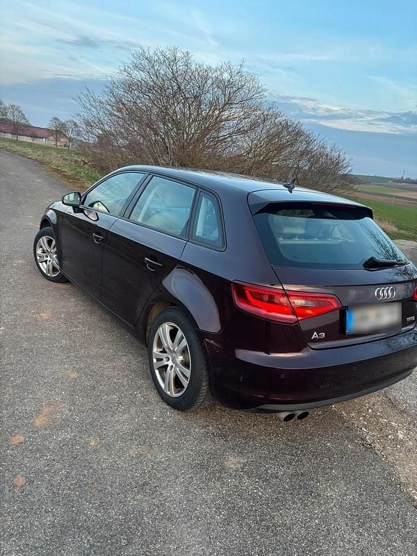 Gebraucht Audi A3 110 PS (80 kW) 2014 Andere farben Limousine