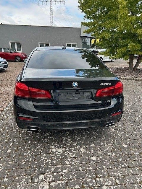Gebraucht BMW 530e M Sport 184 PS (135 kW) 2019 Schwarz Limousine