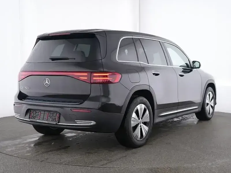 Second-hand Mercedes EQB250+ Progressive 139 kW (190 CP) 2025 Negru SUV