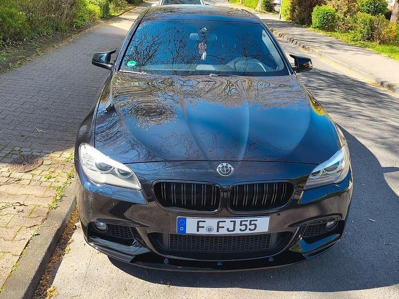 Second-hand BMW 525 Performance 218 CP (160 kW) 2013 Albastru Berlinǎ