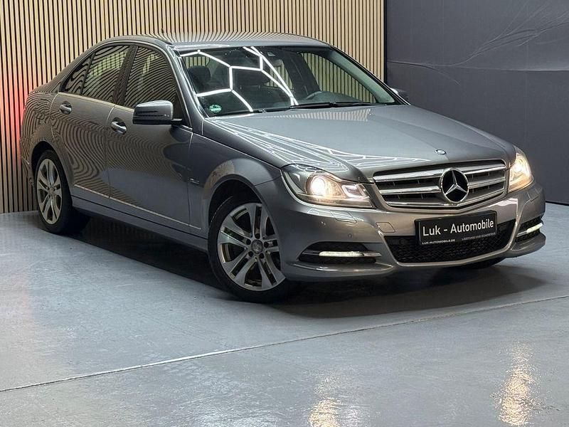 Gebraucht Mercedes C300 231 PS (169 kW) 2011 Silber Limousine