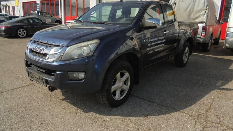 Gebraucht Isuzu D-Max 163 PS (119 kW) 2016 Blau SUV