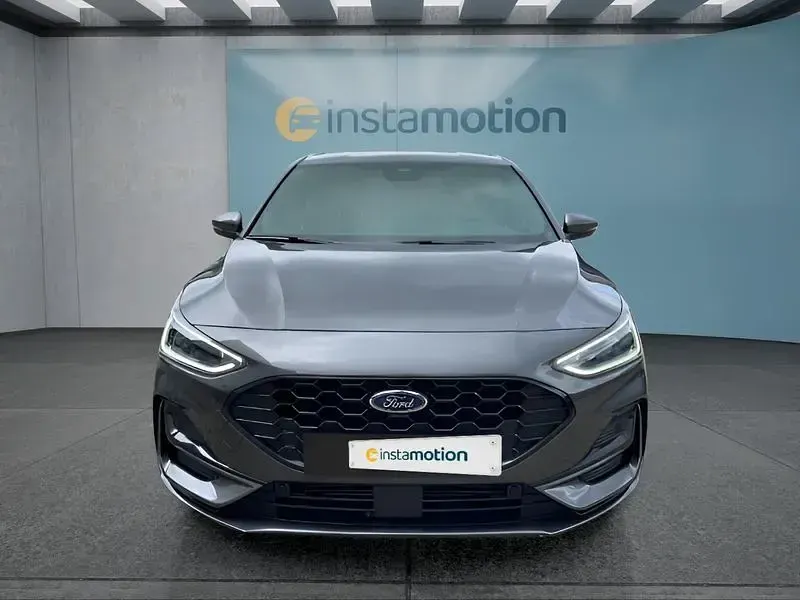Gebraucht Ford Focus 155 PS (114 kW) 2024 Grau Limousine