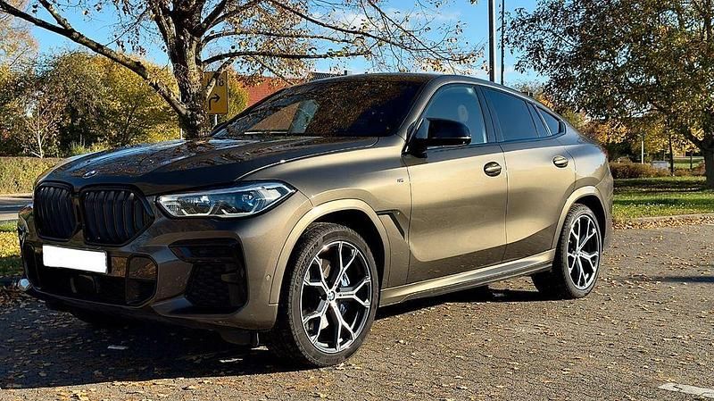 Grün Gebraucht 2022 BMW X6 Performance SUV | 66.000 € - Bild 1/4