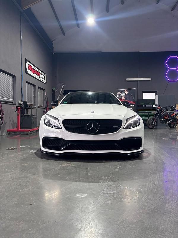 Weiß Gebraucht 2016 Mercedes C63 AMG Coupé | 54.999 € (Fairer Preis) - Bild 1/4