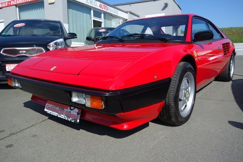Rot Gebraucht 1983 Ferrari Mondial Coupé | 49.990 € - Bild 1/4