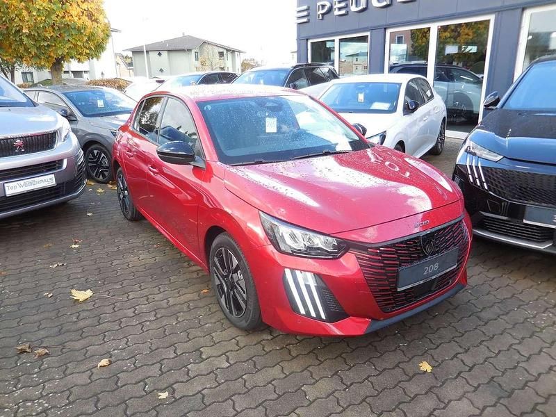 Neu Peugeot 208 Allure 101 PS (74 kW) 2025 Rot Kleinwagen