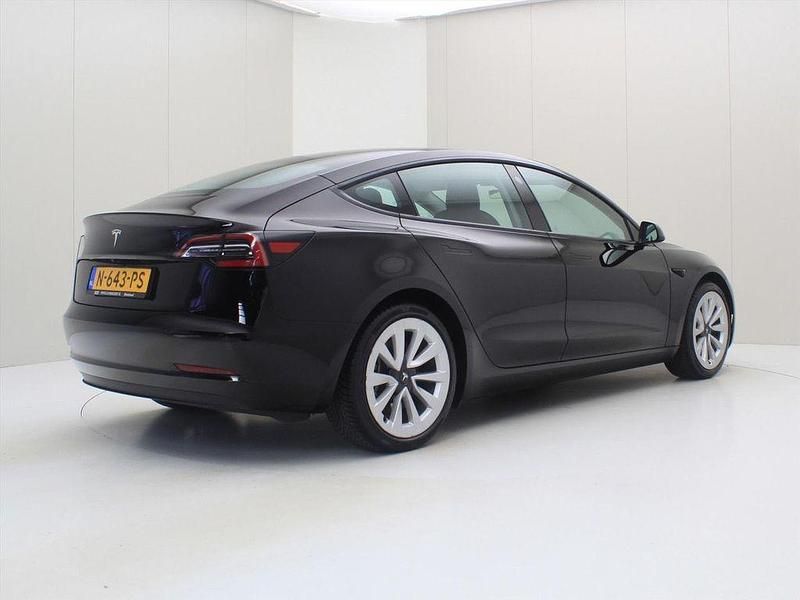 Gebraucht Tesla Model 3 Standard Range 225 kW (306 PS) 2021 Schwarz Limousine