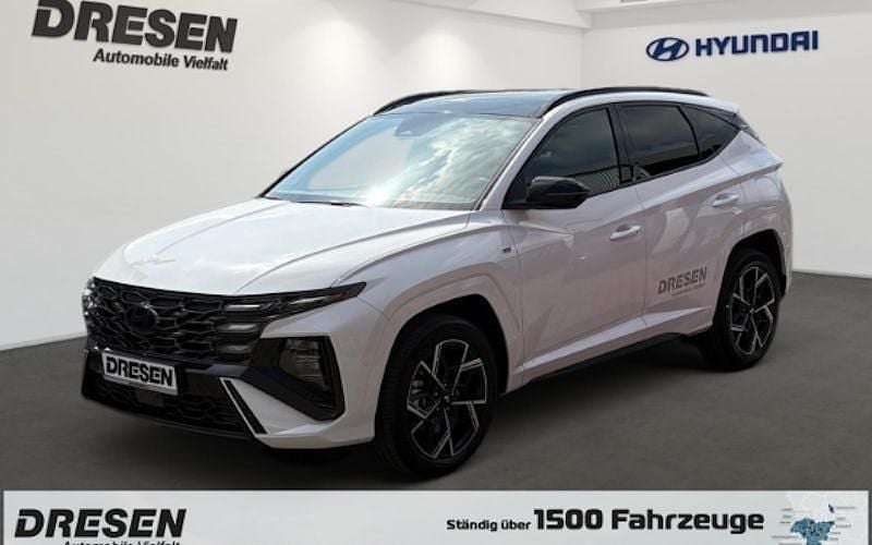 Atlas white / sol Gebraucht 2025 Hyundai Tucson N Line SUV | 43.940 € (Fairer Preis) - Bild 1/4