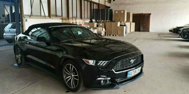 Second-hand Ford Mustang 317 CP (233 kW) 2017 Negru Cabrio