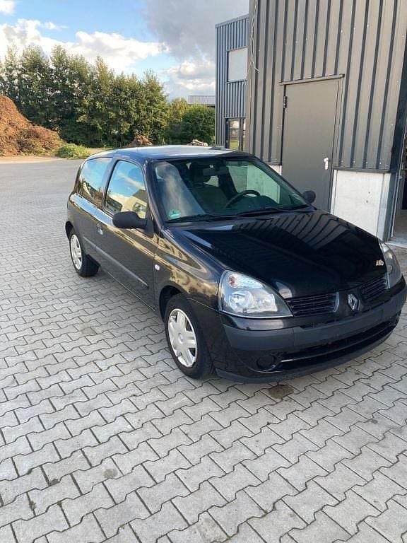 Gebraucht Renault Clio II Authentique 58 PS (42 kW) 2004 Schwarz Limousine