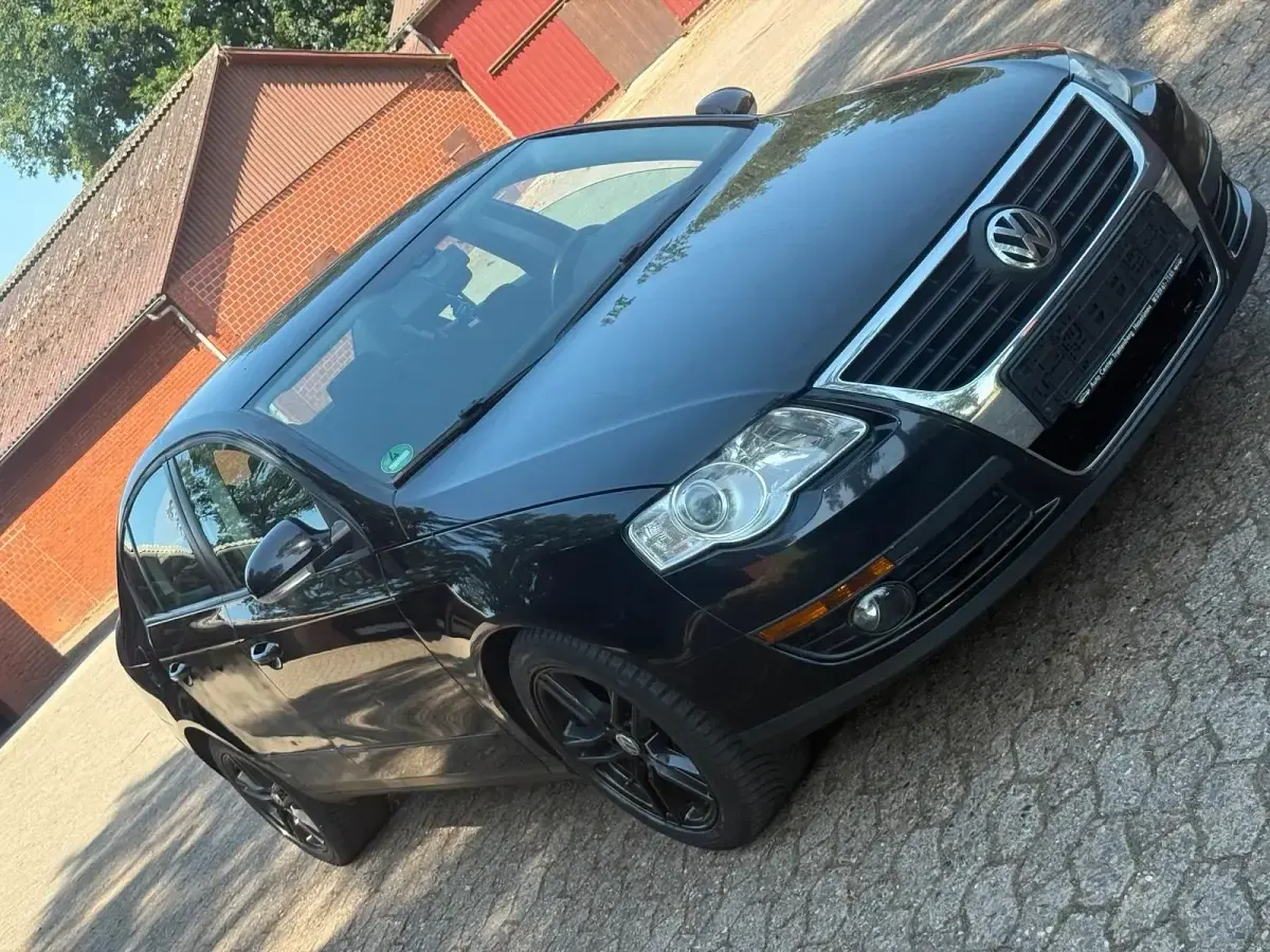 Gebraucht VW Passat 105 PS (77 kW) 2008 Schwarz Limousine