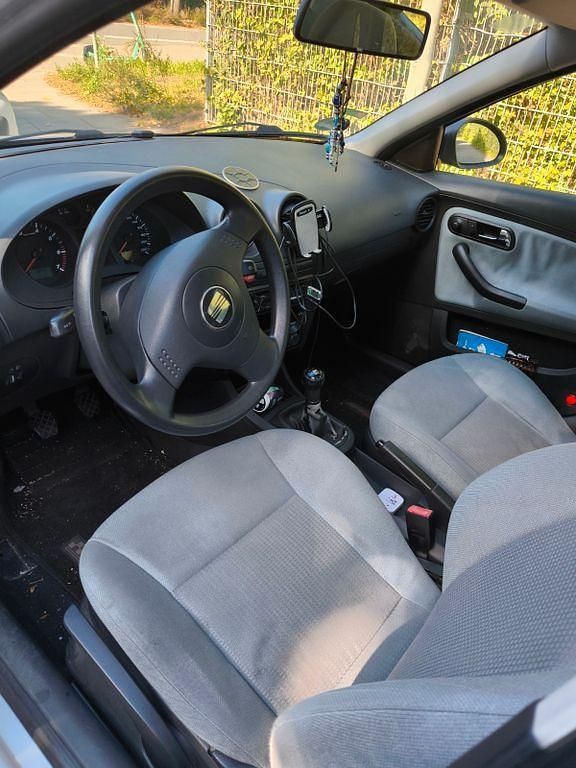Gebraucht Seat Ibiza 64 PS (47 kW) 2003 Grau Kleinwagen