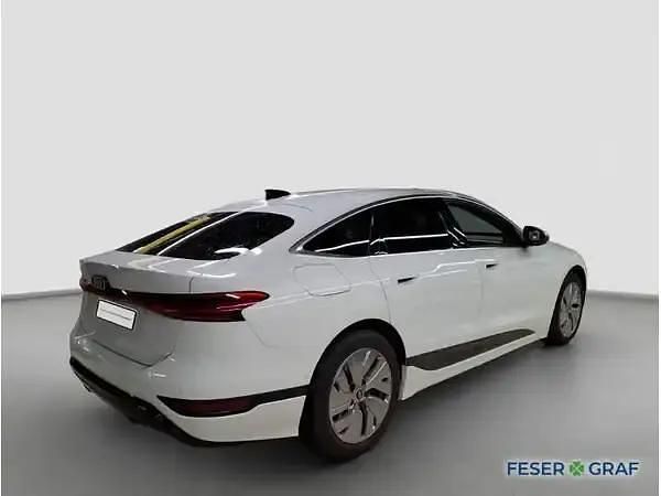 Gebraucht Audi e-tron Ambiente 210 kW (286 PS) 2025 Gletscherweiß SUV