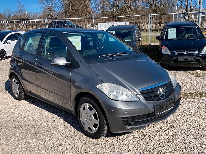 Gebraucht Mercedes A150 95 PS (69 kW) 2008 Gold Kleinwagen