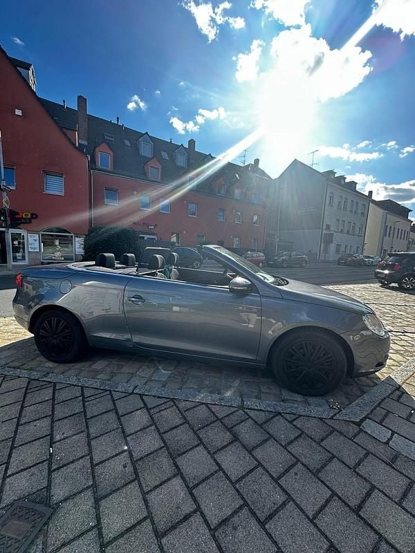 Gebraucht VW Eos 160 PS (117 kW) 2009 Grau Cabrio