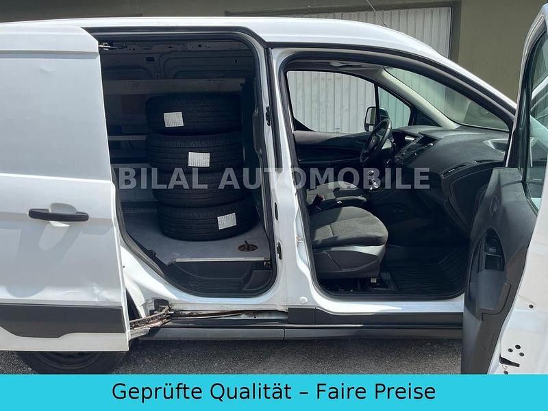 Gebraucht Ford Transit Connect 101 PS (74 kW) 2018 Weiß Van / Kleinbus