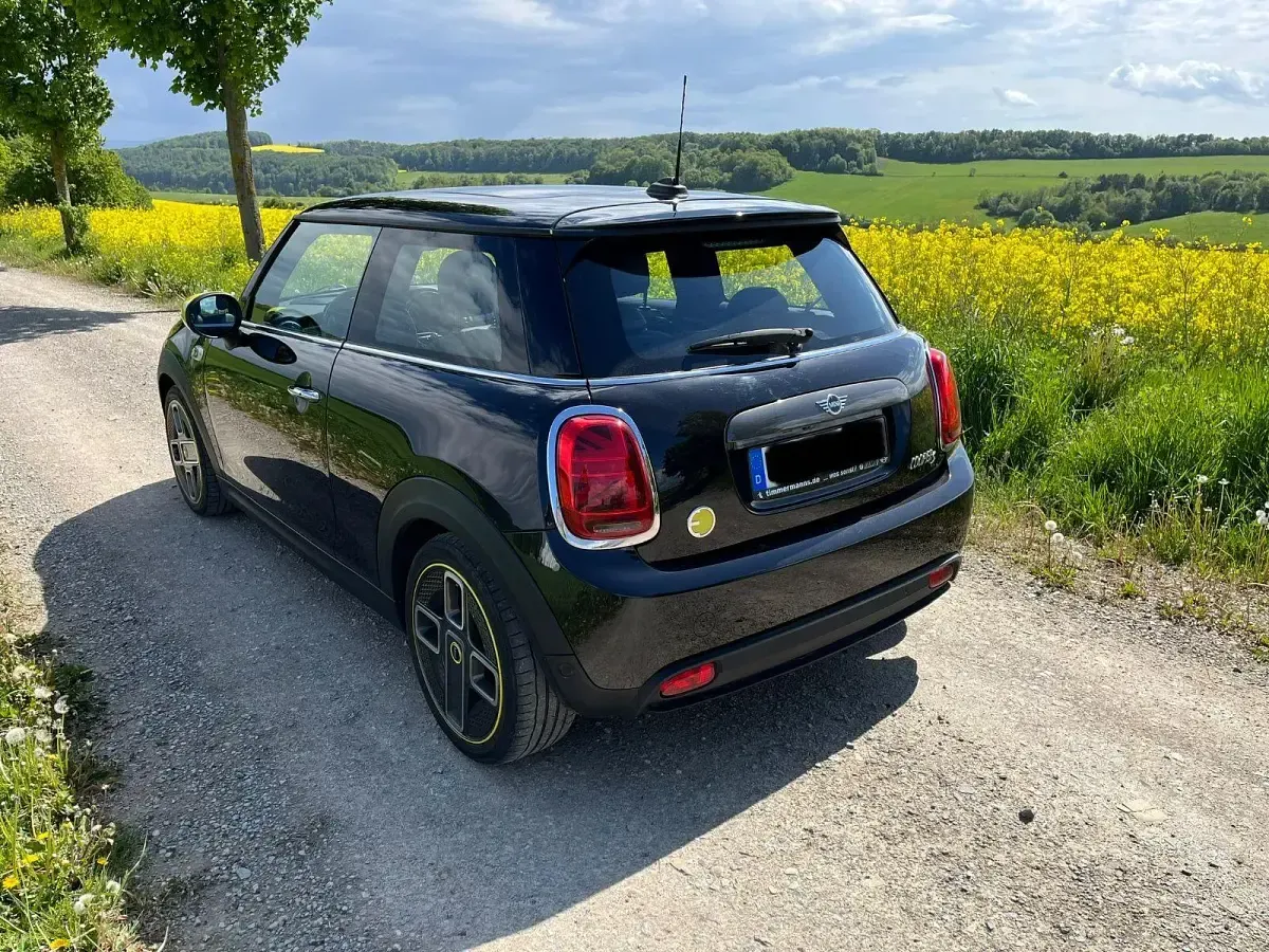 Gebraucht Mini Cooper SE 135 kW (184 PS) 2020 Schwarz Kleinwagen