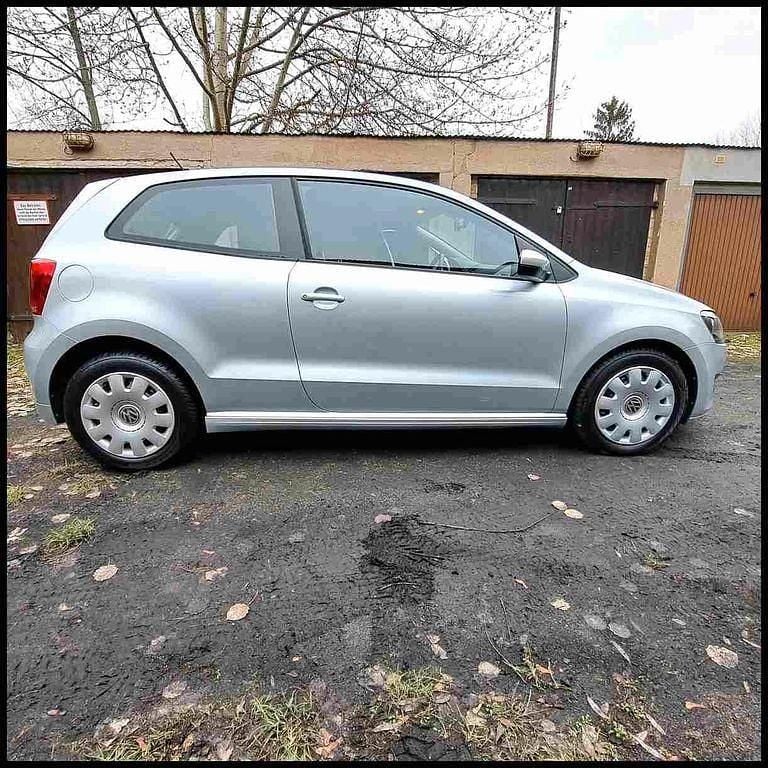 Gebraucht VW Polo Trendline 75 PS (55 kW) 2010 Silber Kleinwagen